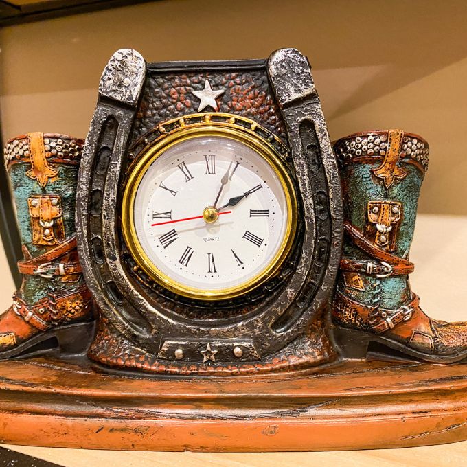 Double Boot Table Clock