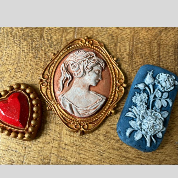 Cameos Mould by IOD
