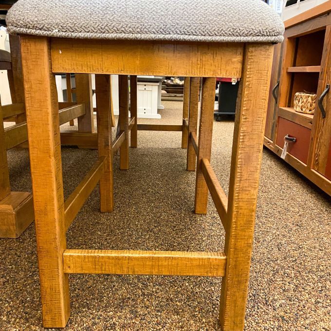 Havonplane Counter Height Bench available at Rustic Ranch Furniture and Decor.