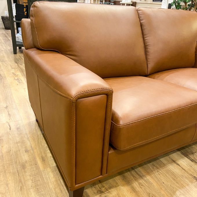 Hayward Love Seat available at Rustic Ranch Furniture and Decor.