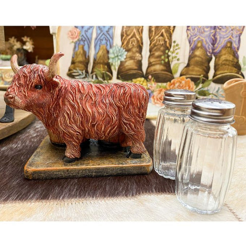 Highland Cow Salt and Pepper Shaker Set