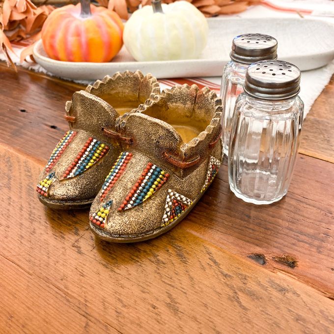 Native Beaded Boots Salt & Pepper Set